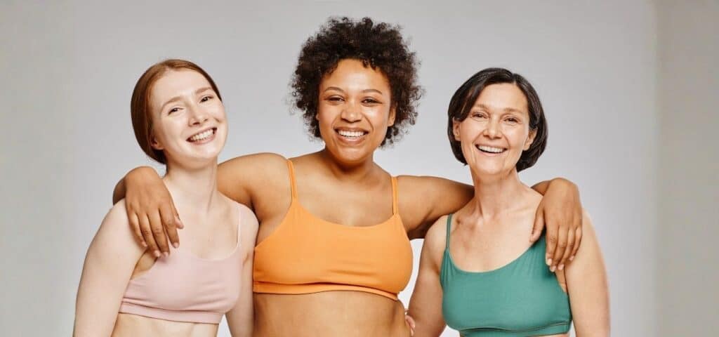 how to help someone with body dysmorphia -  women supporting each other