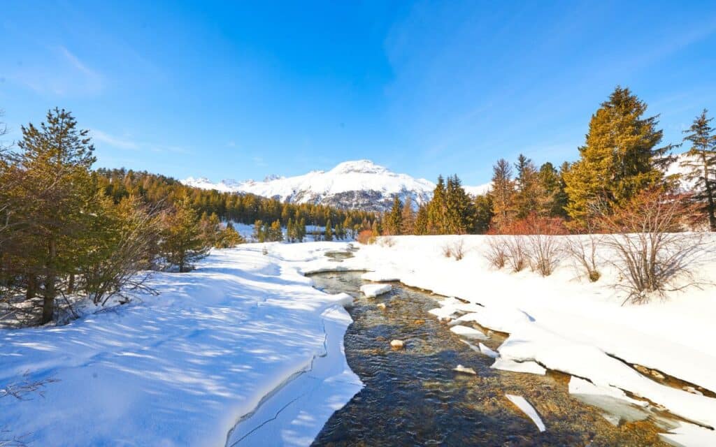 stages of anorexia represented by a thawing river
